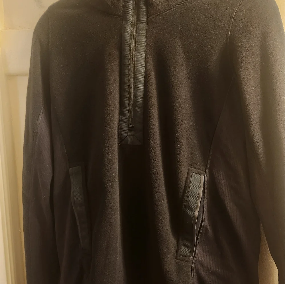 Lululemon sweeter - Picture 7 of 9